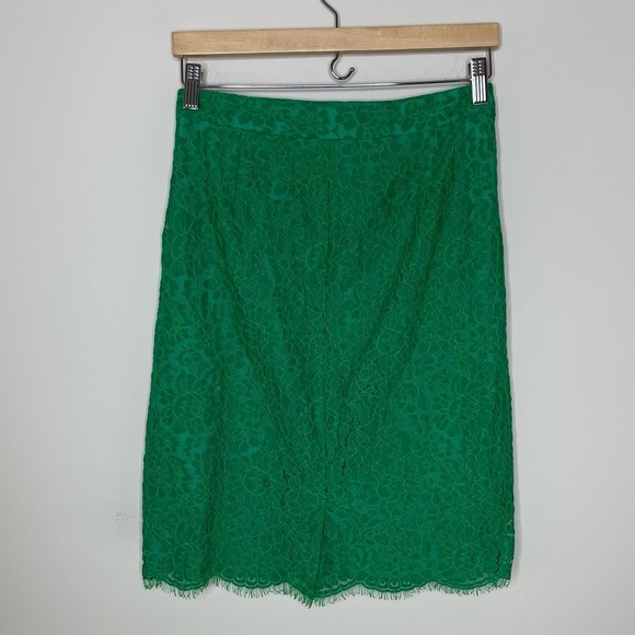 FLORAL LACE PENCIL SKIRT feminine office holiday party - Picture 8 of 11